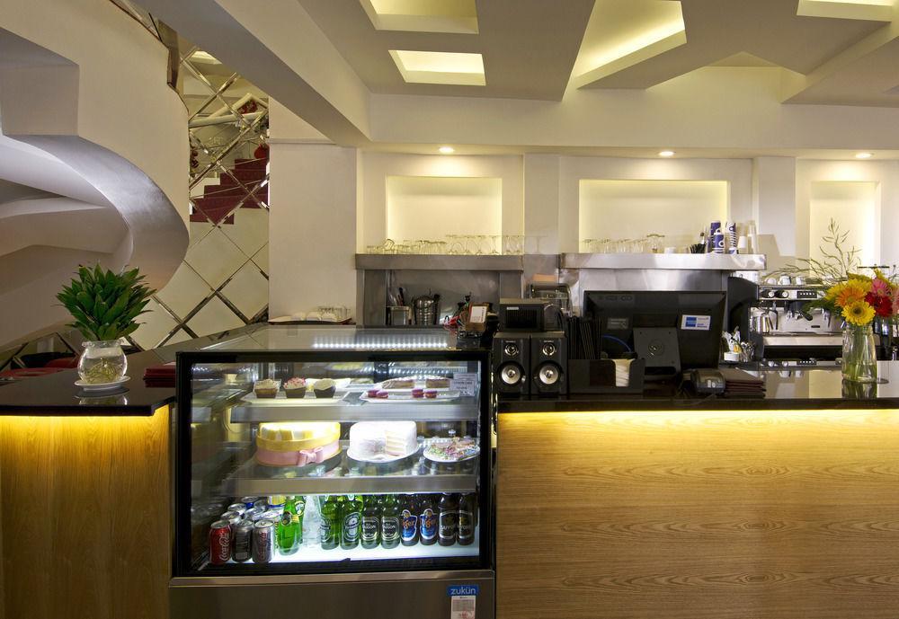 Saga Hotel Ho Chi Minh City Exterior photo
