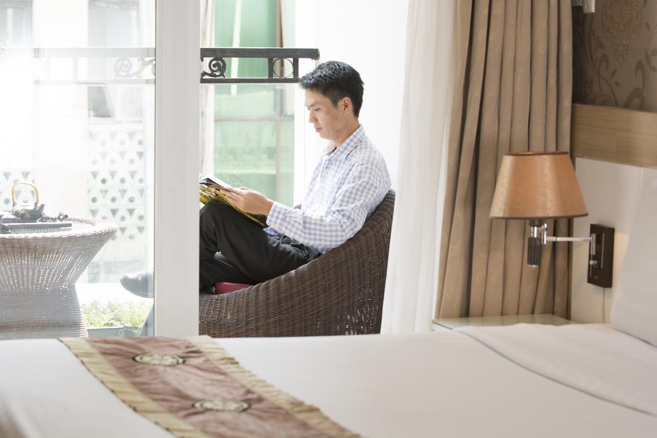 Saga Hotel Ho Chi Minh City Exterior photo